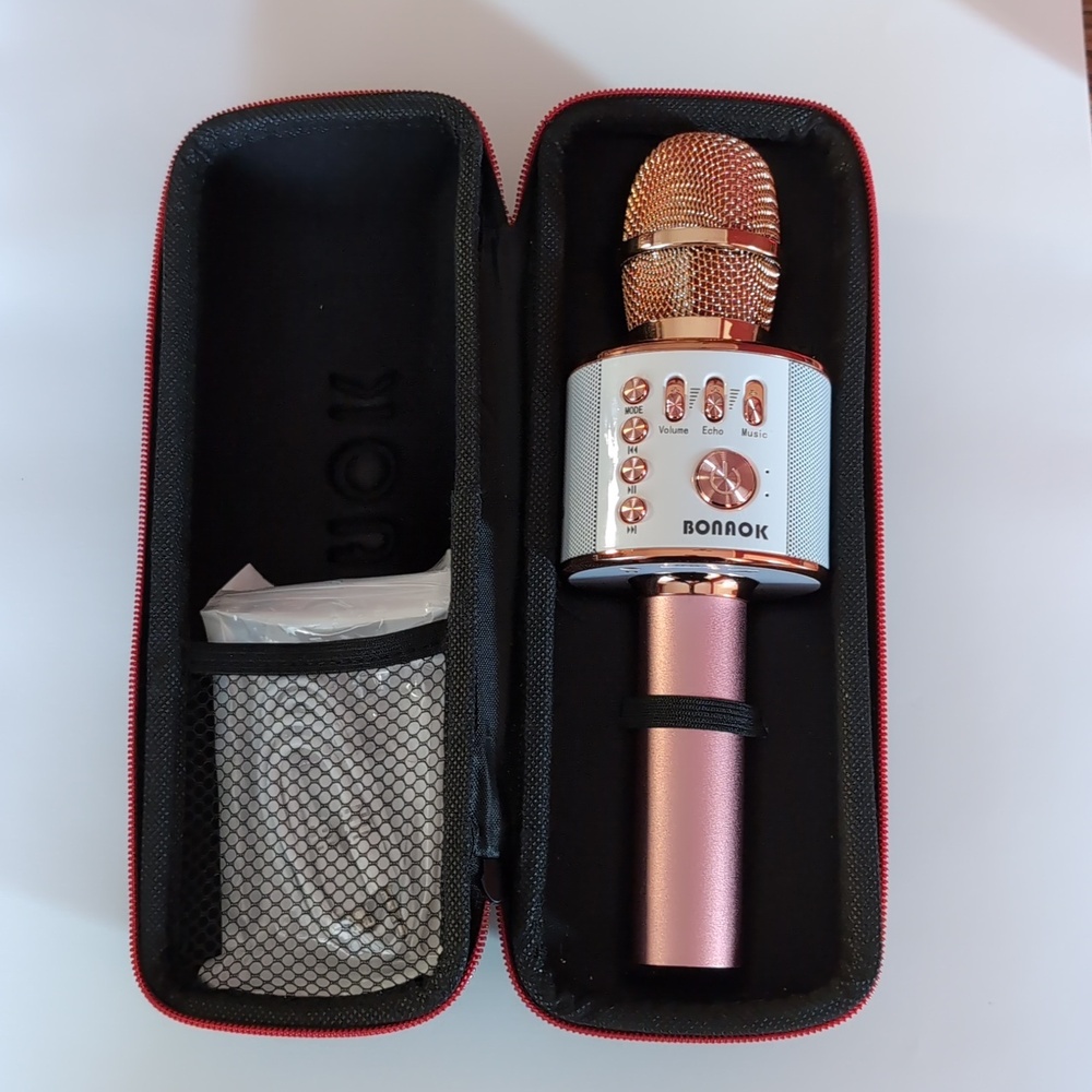 Bonnok Rose Gold Wireless Bluetooth Karaoke Microphone
